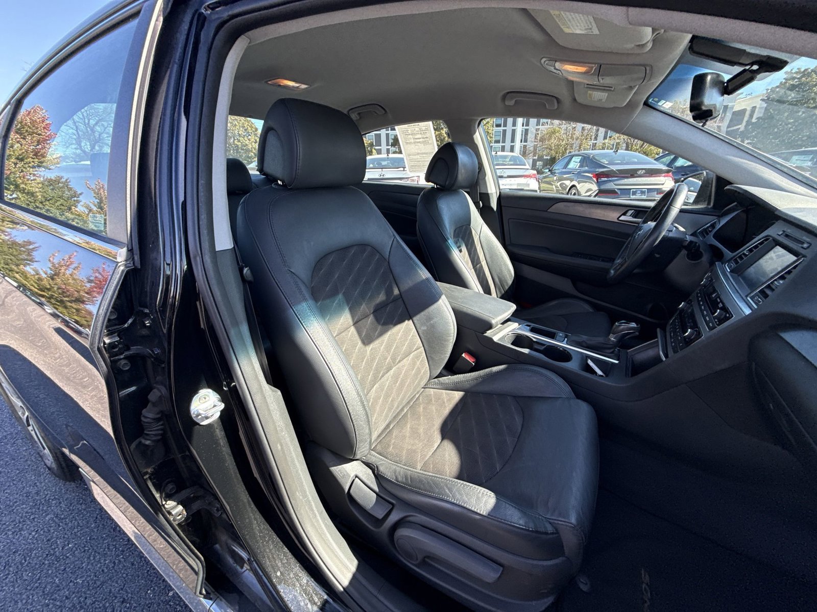 Used 2016 Hyundai Sonata Sport w/ Option Group 02 FWD image 24