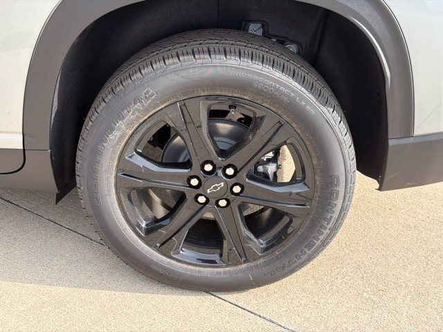 New 2027 Chevrolet Traverse LT w/ Midnight/Sport Edition AWD/4WD image 6