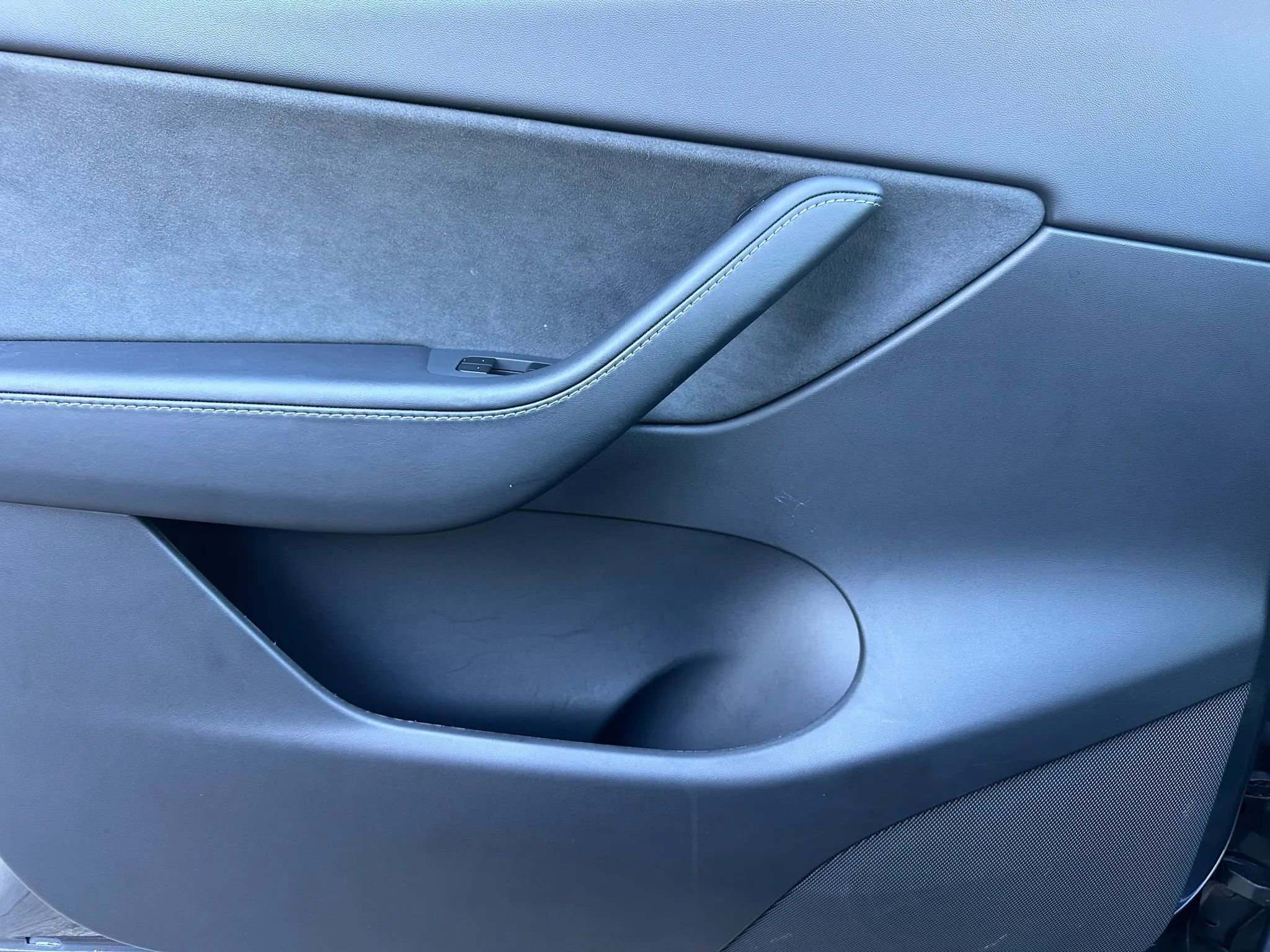 Used 2021 Tesla Model Y Long Range image 15