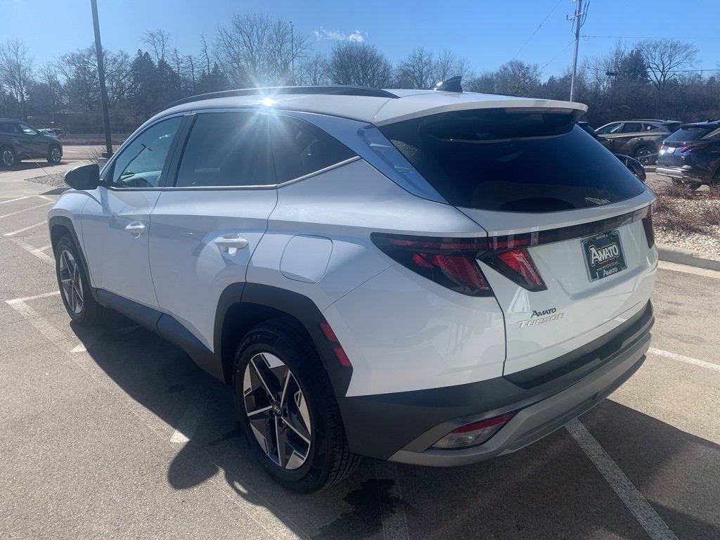 Certified 2025 Hyundai Tucson SEL image 3