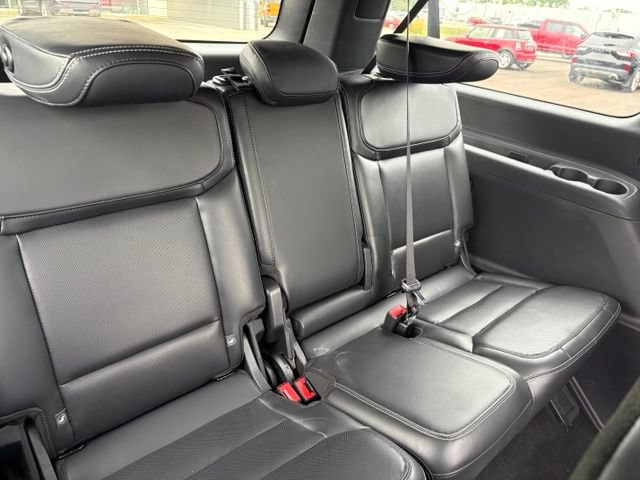 Used 2025 Ford Expedition Max Platinum w/ Stealth Appearance Package AWD/4WD image 16