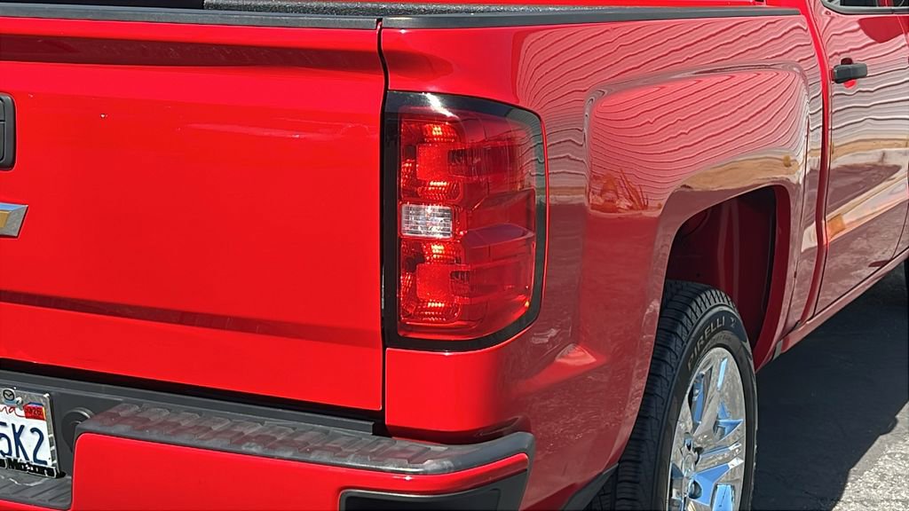 Used 2018 Chevrolet Silverado 1500 Custom w/ Custom Value Package RWD image 7