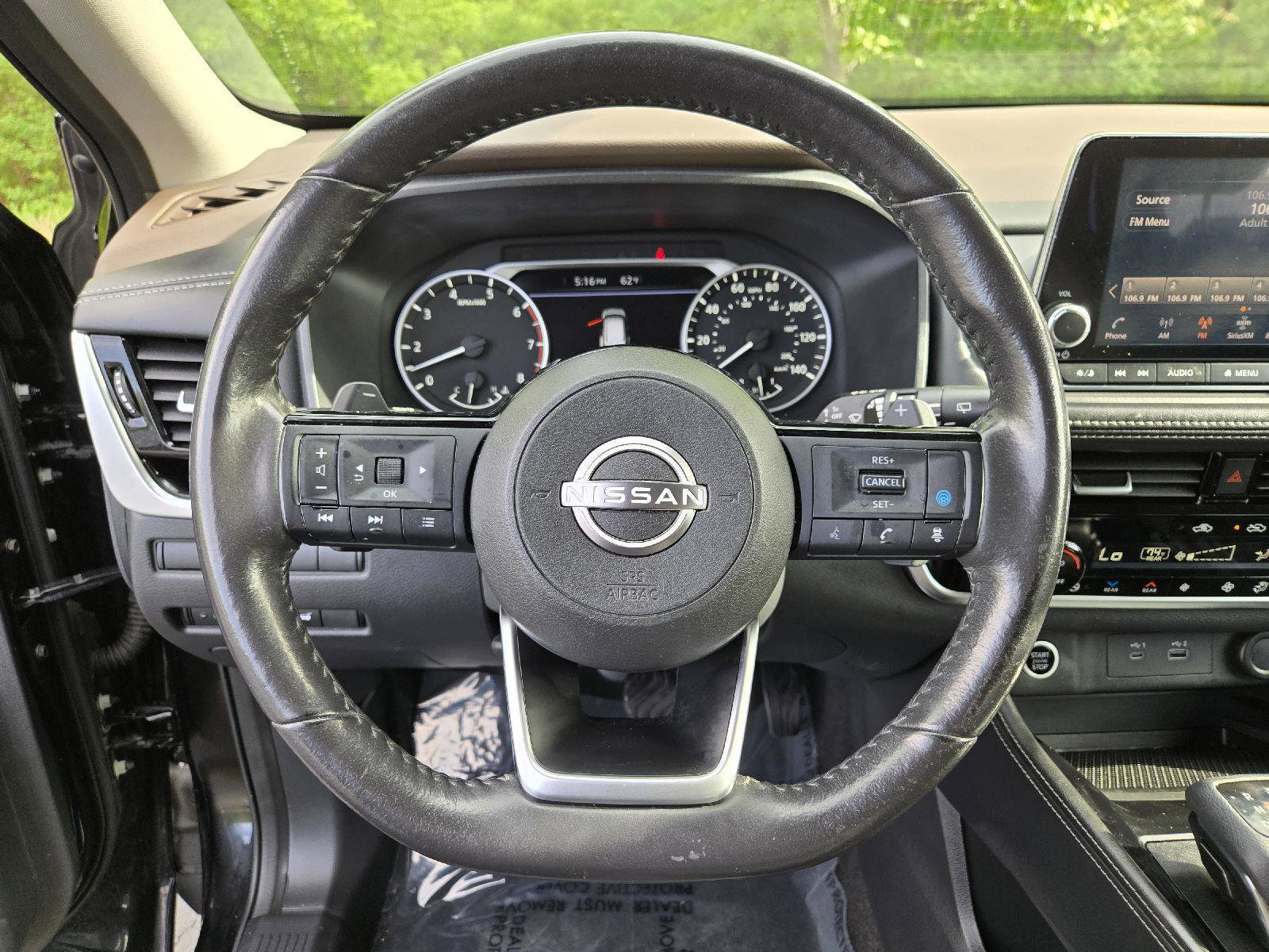 Used 2022 Nissan Rogue SL FWD image 17
