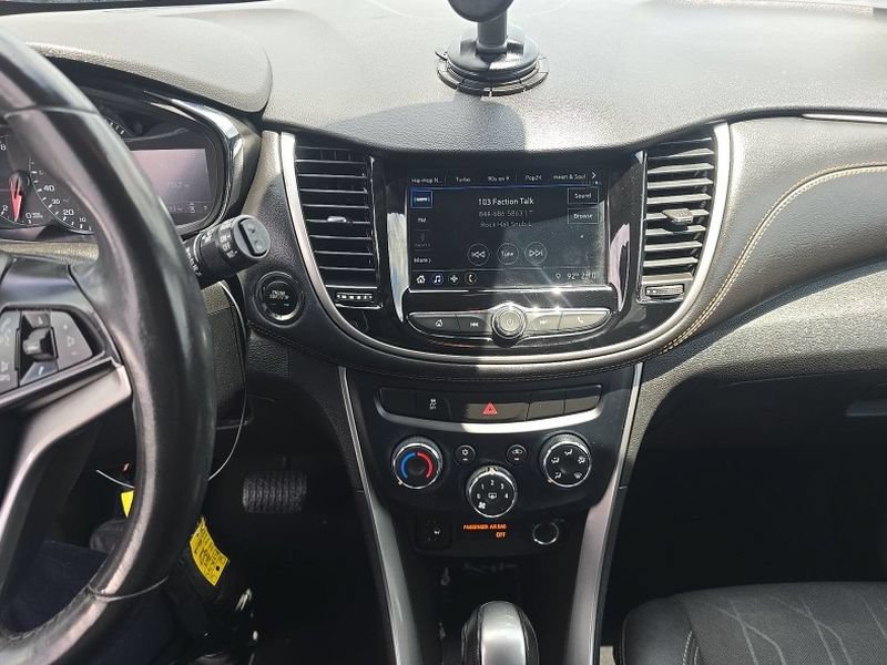 Used 2019 Chevrolet Trax LT w/ Redline Edition FWD image 15