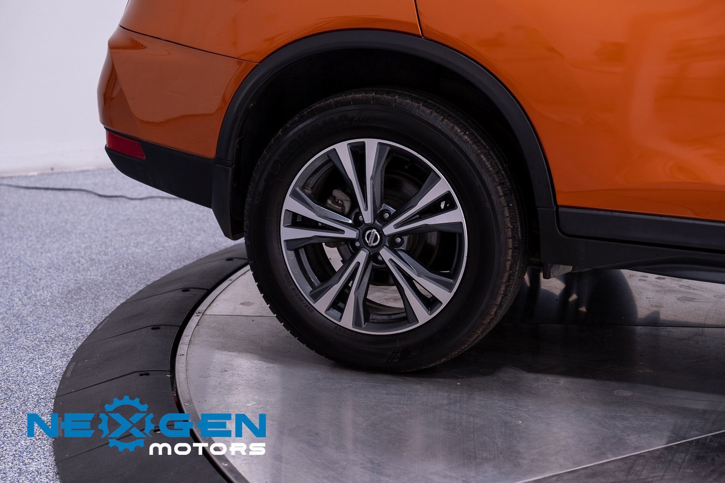 Used 2020 Nissan Rogue SV w/ Premium Package image 52