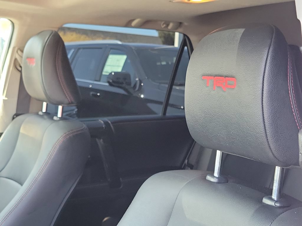 Used 2023 Toyota 4Runner TRD Off-Road Premium w/ Off Road Premium Plus Package AWD/4WD image 19