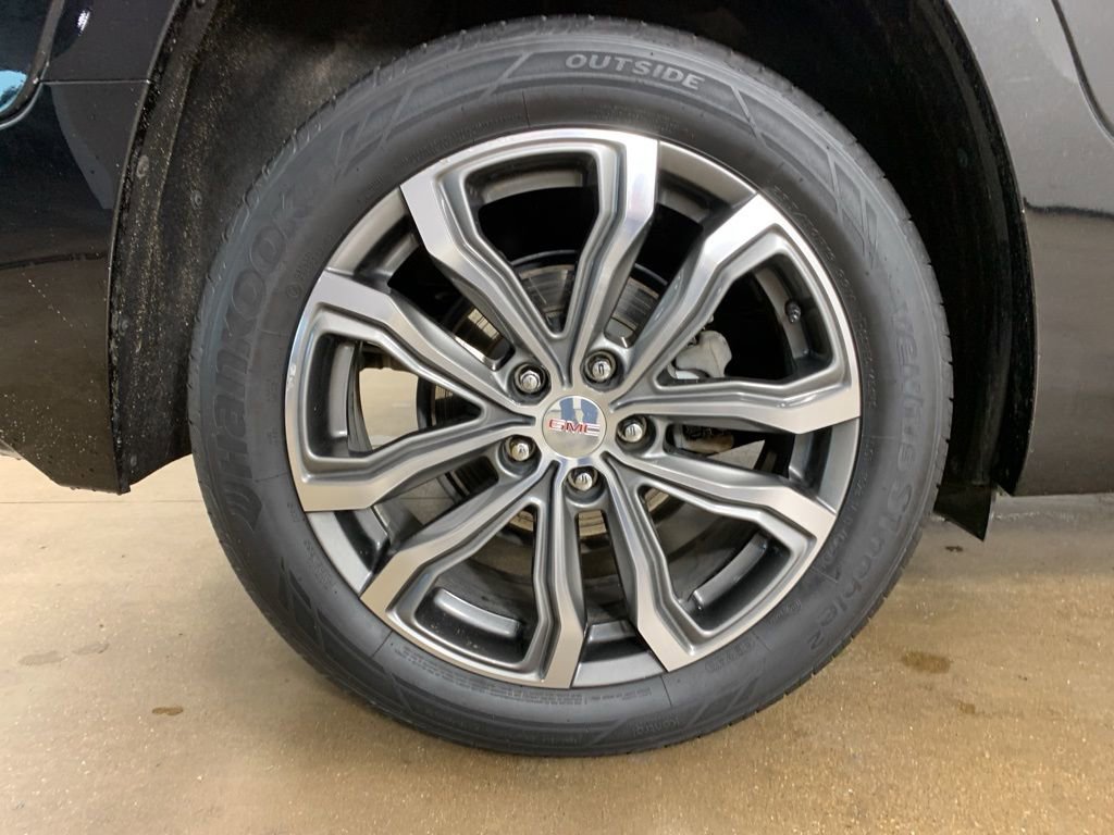 Used 2020 GMC Terrain Denali w/ GMC Pro Grade Package AWD/4WD image 42