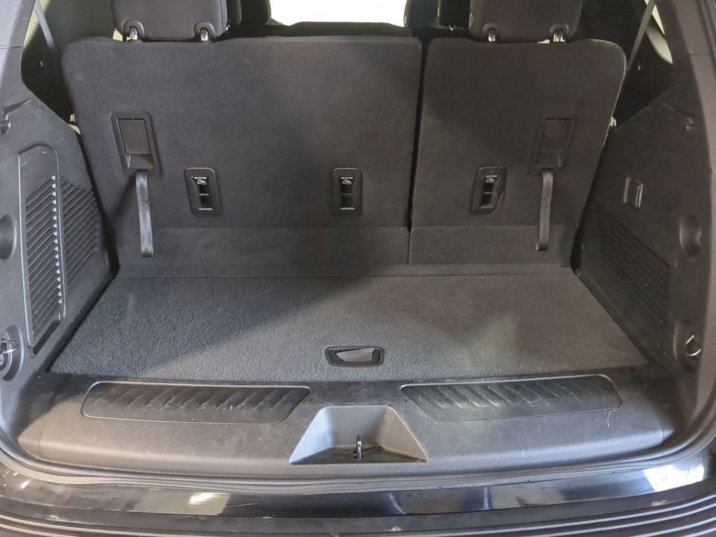 Used 2023 GMC Yukon SLE image 40