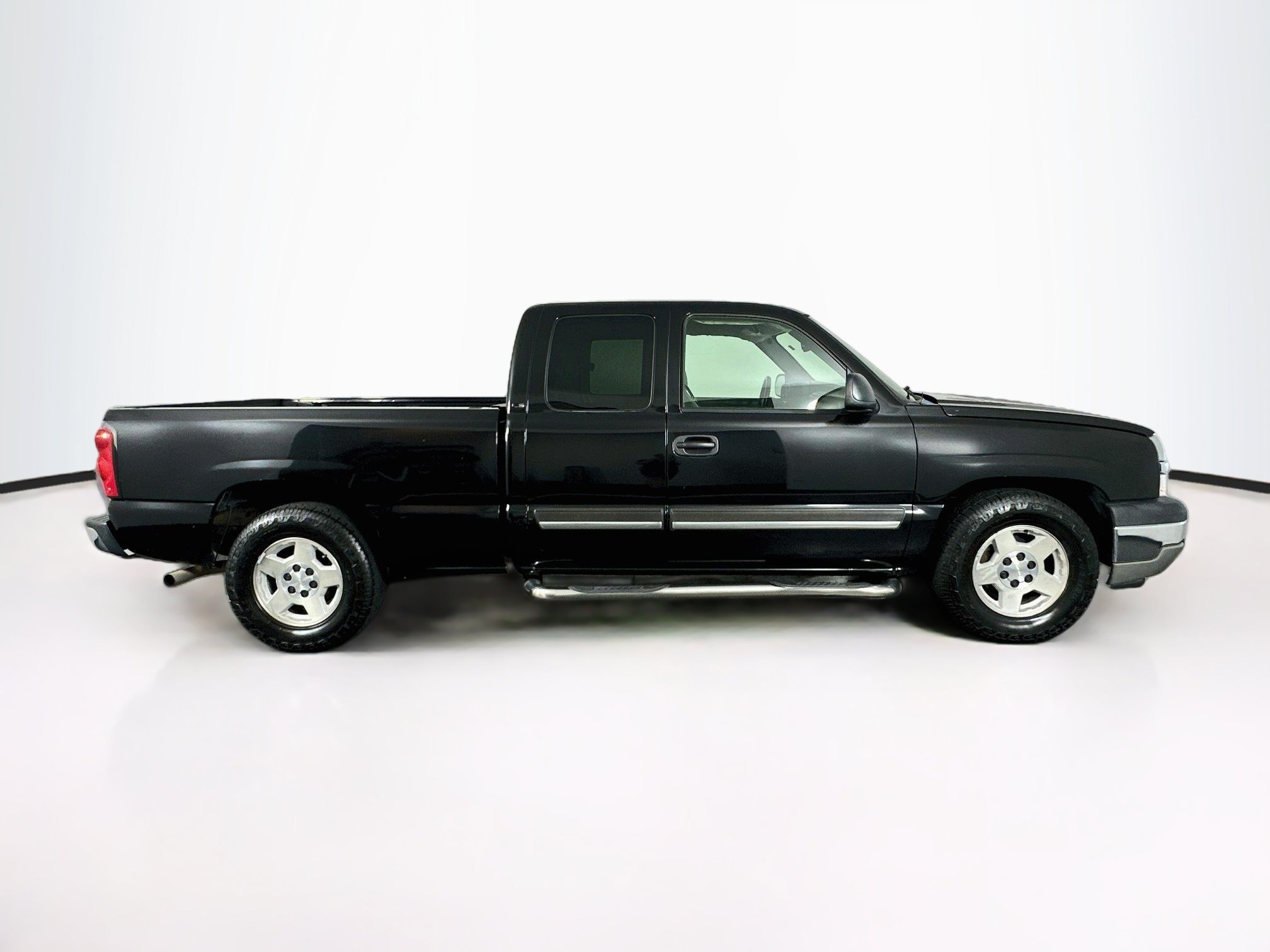Used 2005 Chevrolet Silverado 1500 LS w/ Light Duty Power Package RWD image 10