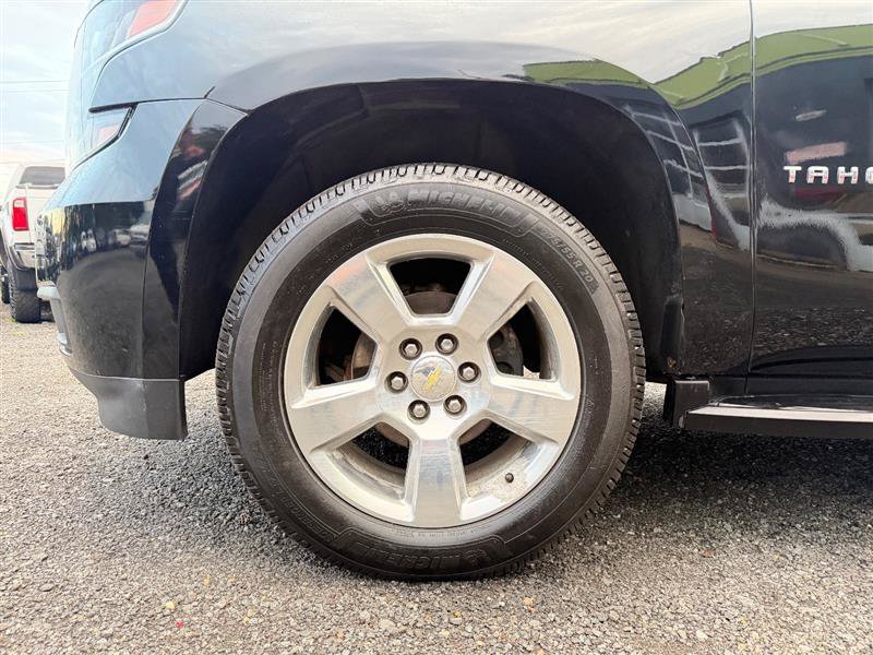 Used 2015 Chevrolet Tahoe LT w/ Luxury Package AWD/4WD image 10