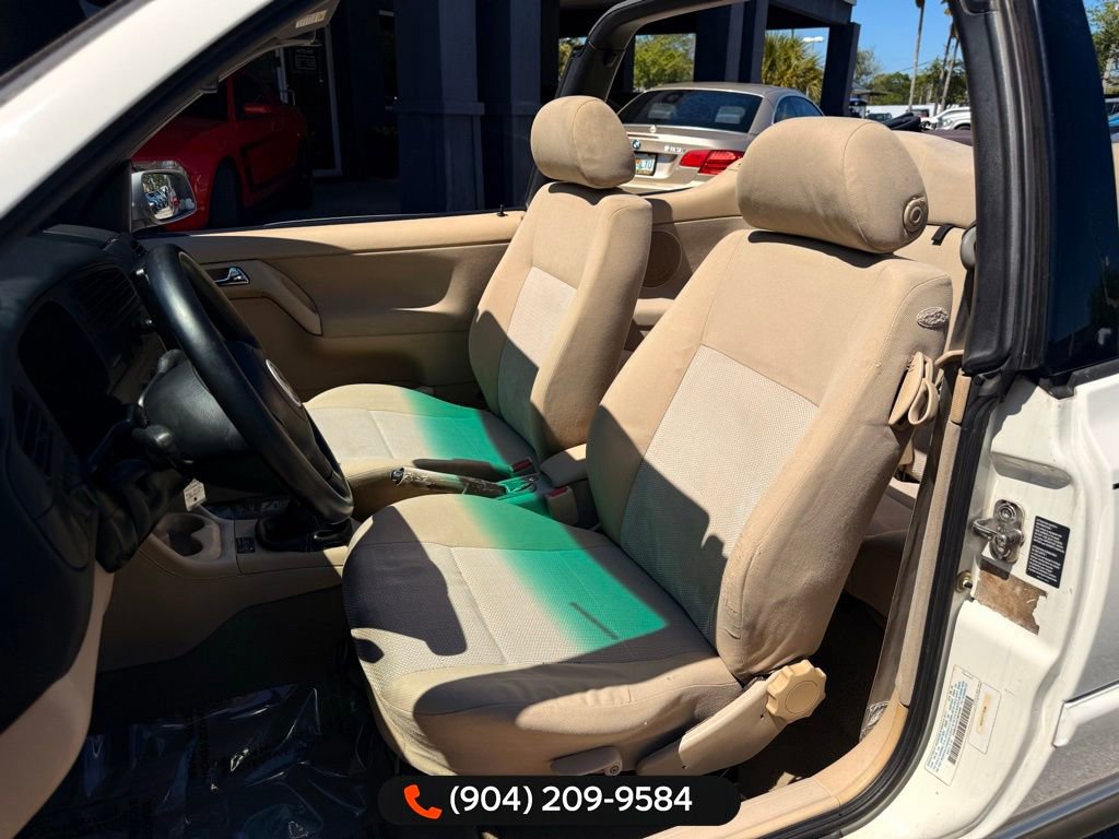Used 2001 Volkswagen Cabrio GL image 22