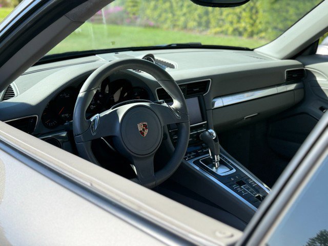 Used 2014 Porsche 911 Carrera image 12