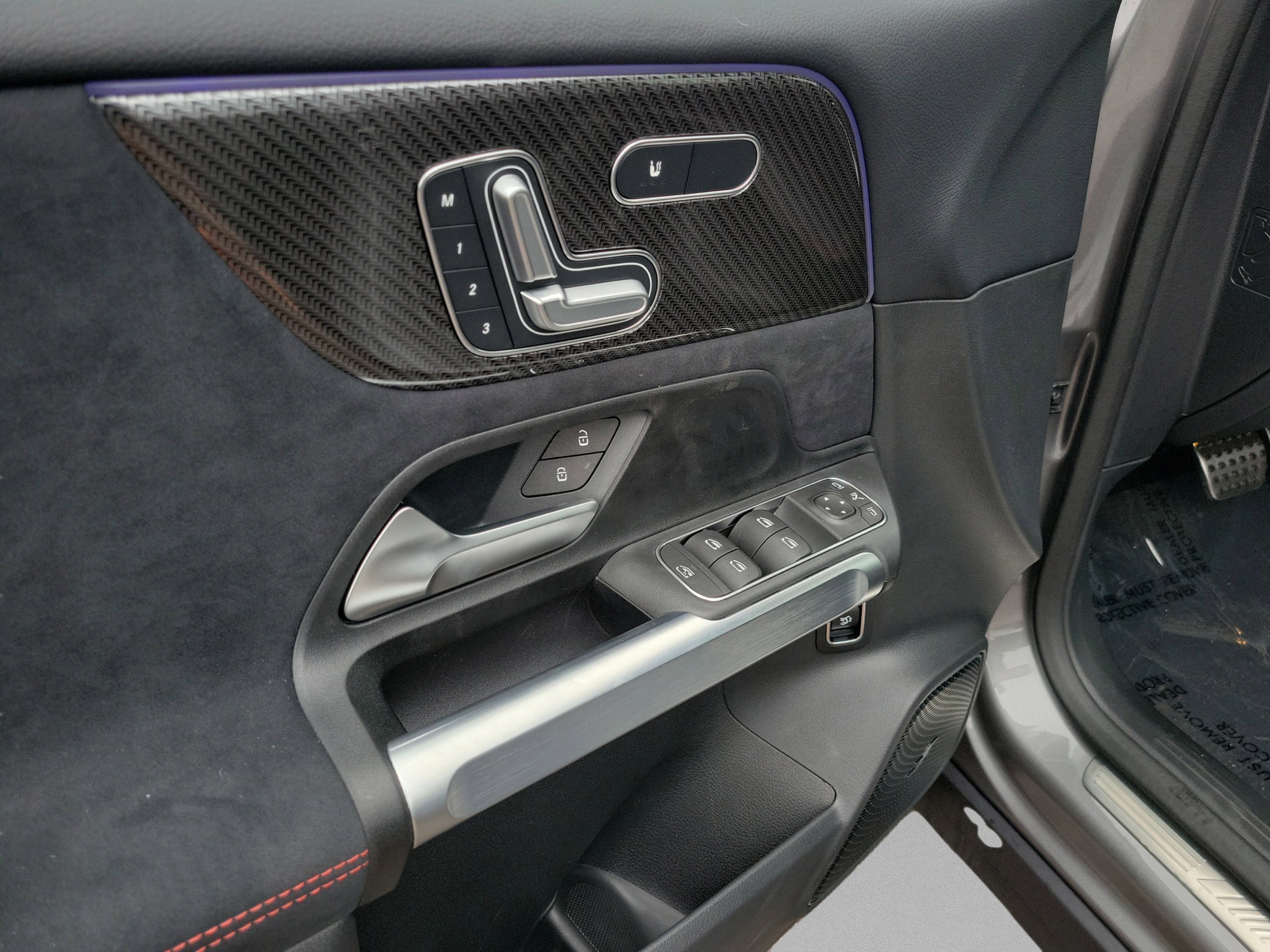 Certified 2026 Mercedes-Benz GLB 35 AMG 4MATIC image 15