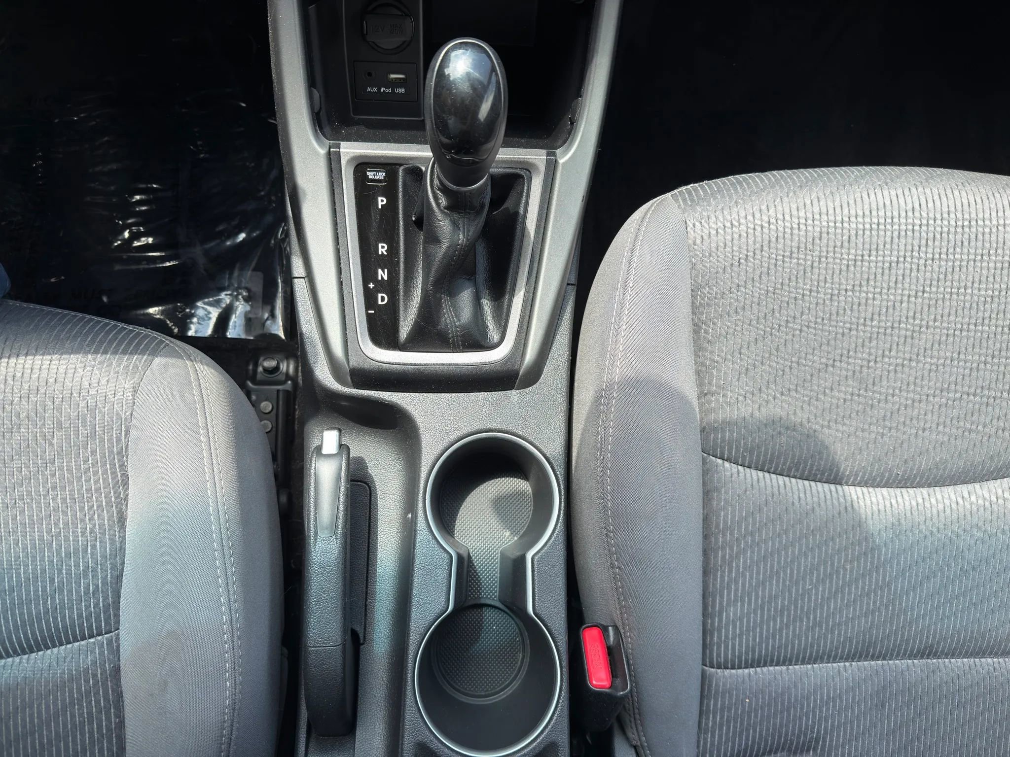 Used 2014 Hyundai Elantra FWD image 13