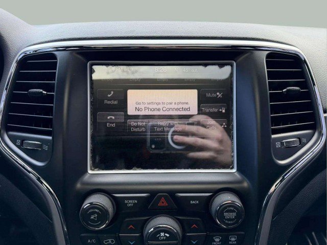 Used 2015 Jeep Grand Cherokee Altitude image 11