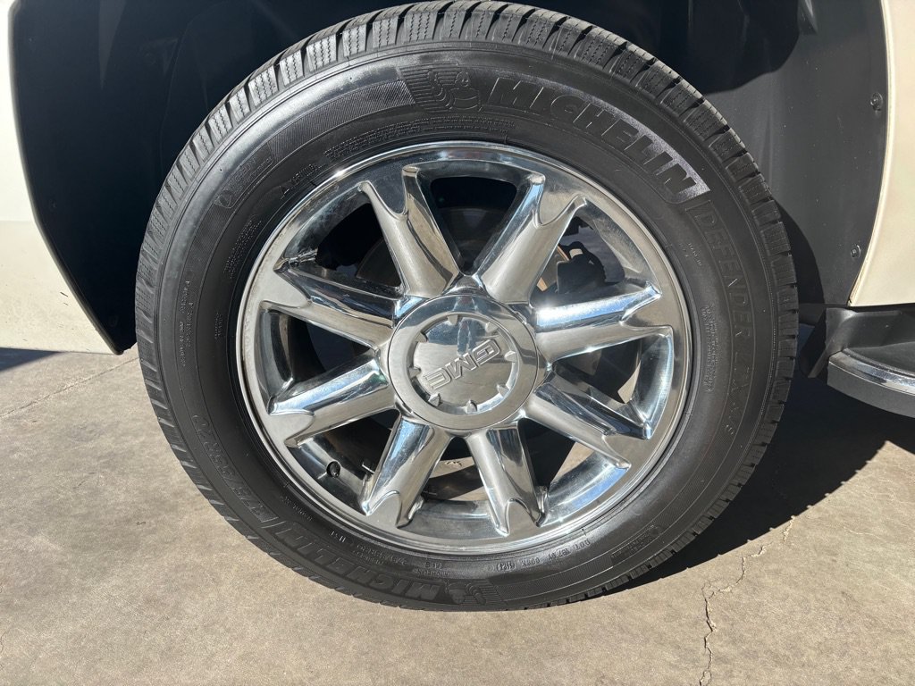 Used 2013 GMC Yukon XL Denali AWD/4WD image 62