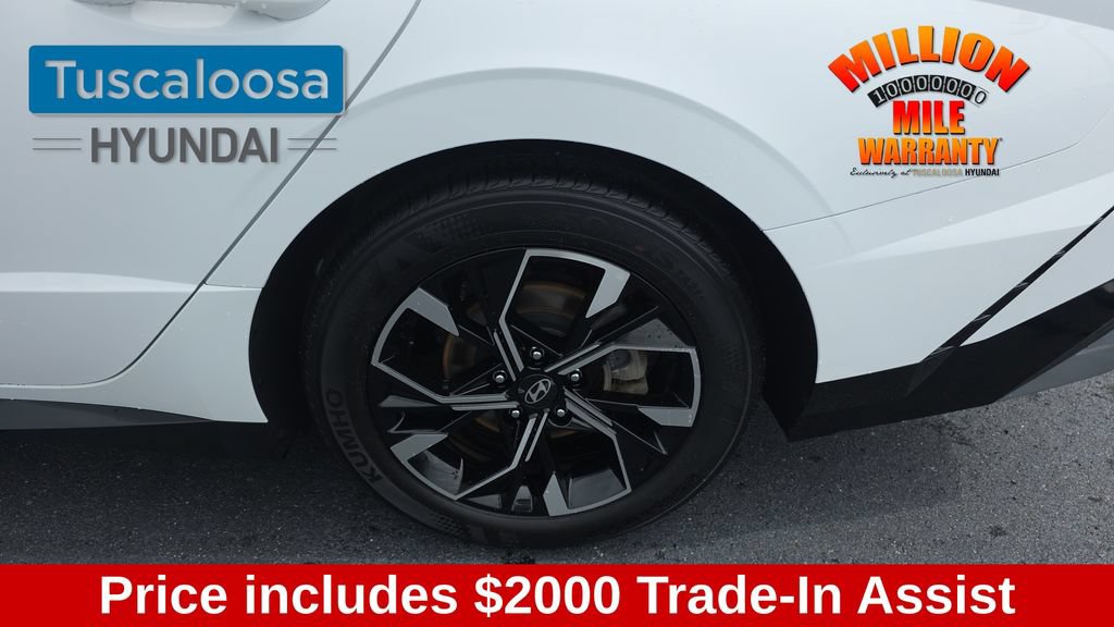 Used 2025 Hyundai Sonata SEL FWD image 11