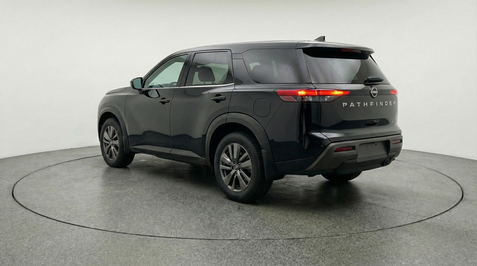 Used 2025 Nissan Pathfinder SV FWD image 6