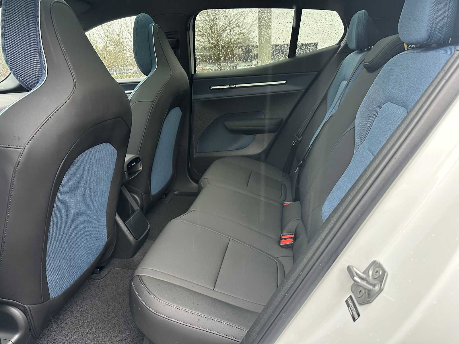 New 2026 Volvo EX30 Plus w/ Protection Package Premier AWD/4WD image 15