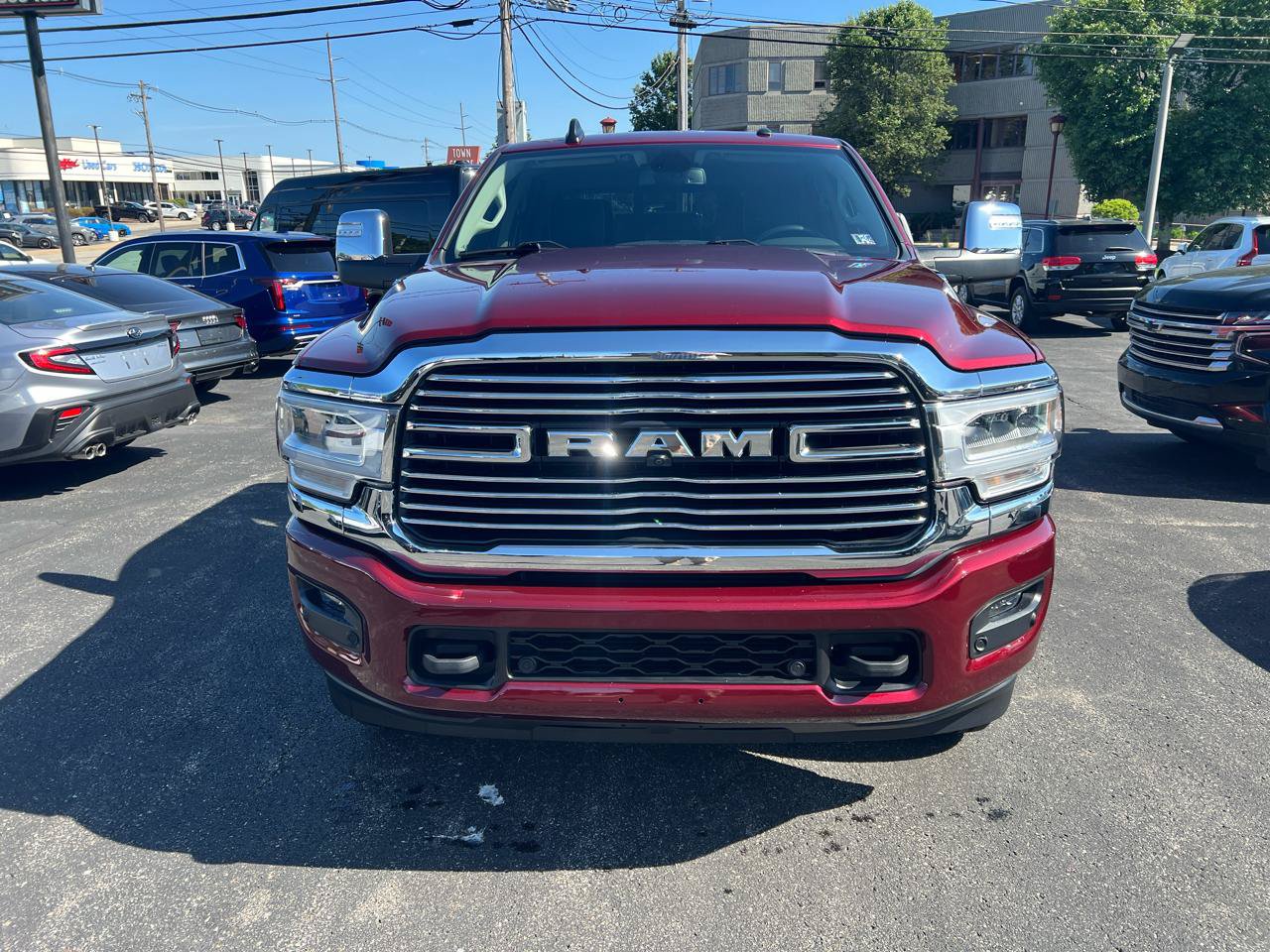 Used 2023 RAM 2500 Laramie AWD/4WD image 2