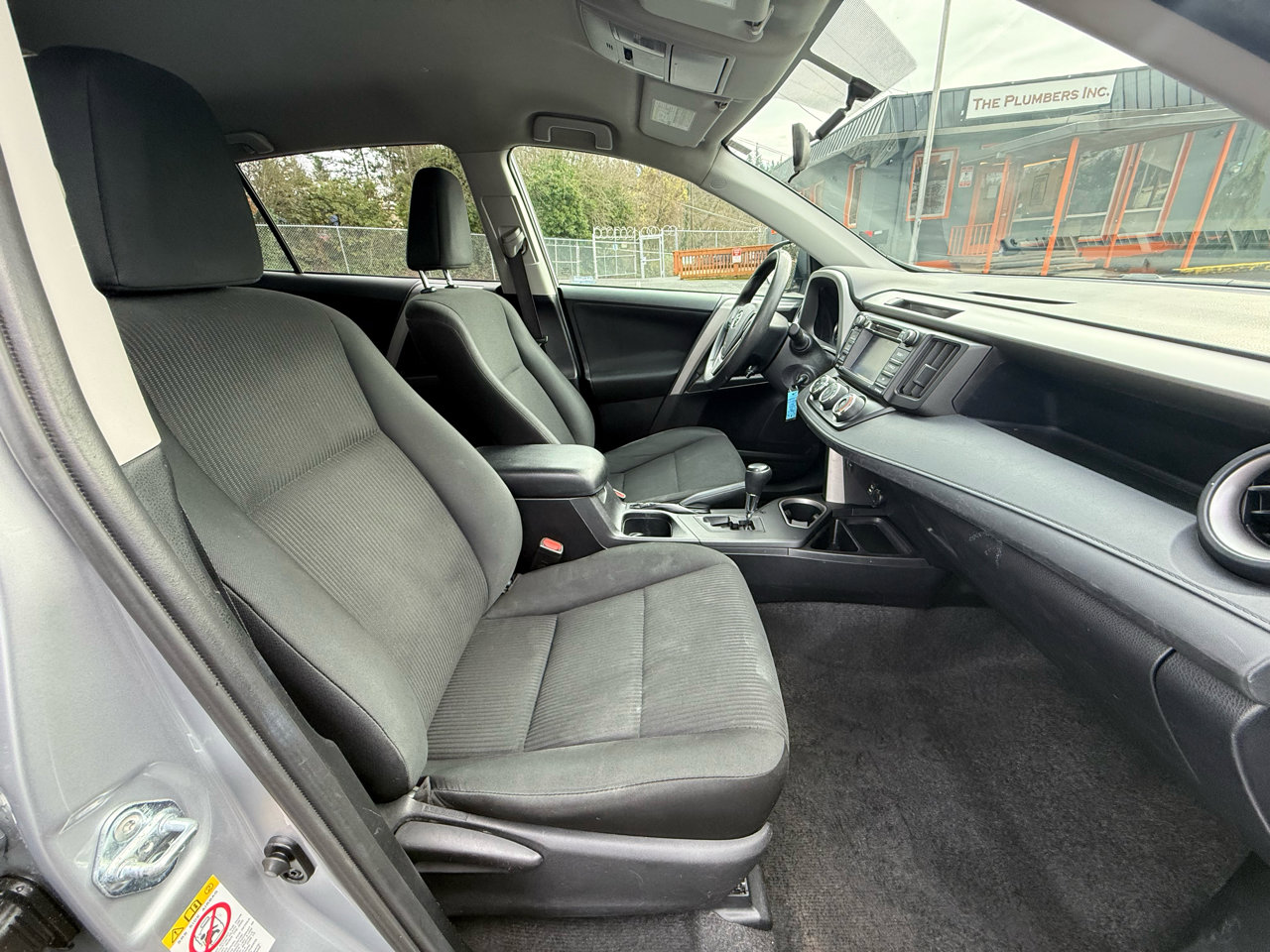 Used 2016 Toyota RAV4 LE image 17