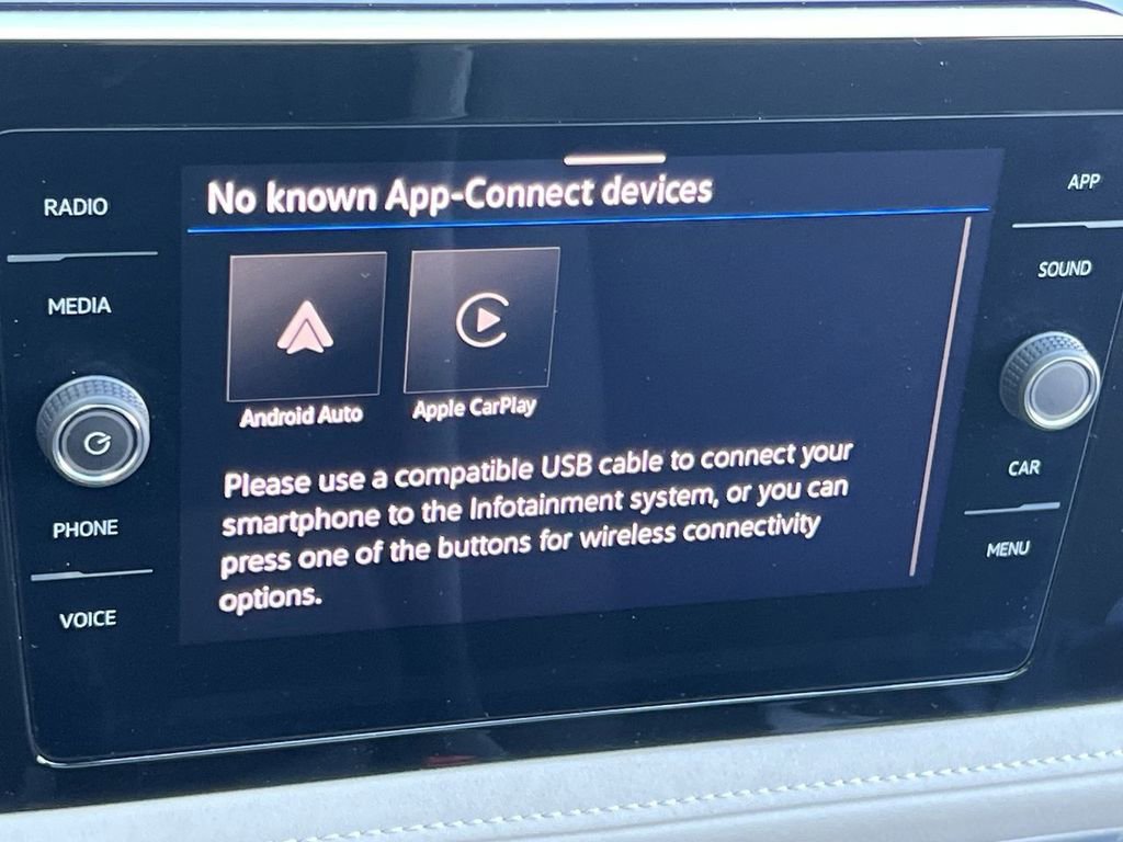 Used 2025 Volkswagen Taos SE w/ Panoramic Sunroof Package image 20