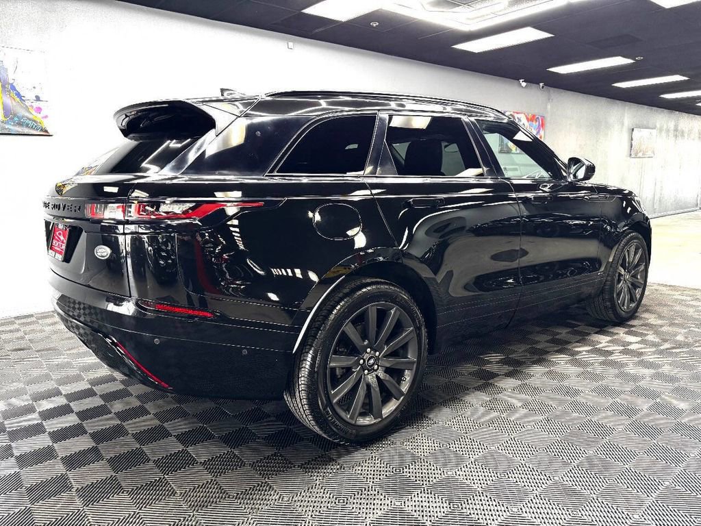 Used 2018 Land Rover Range Rover Velar R-Dynamic HSE image 15