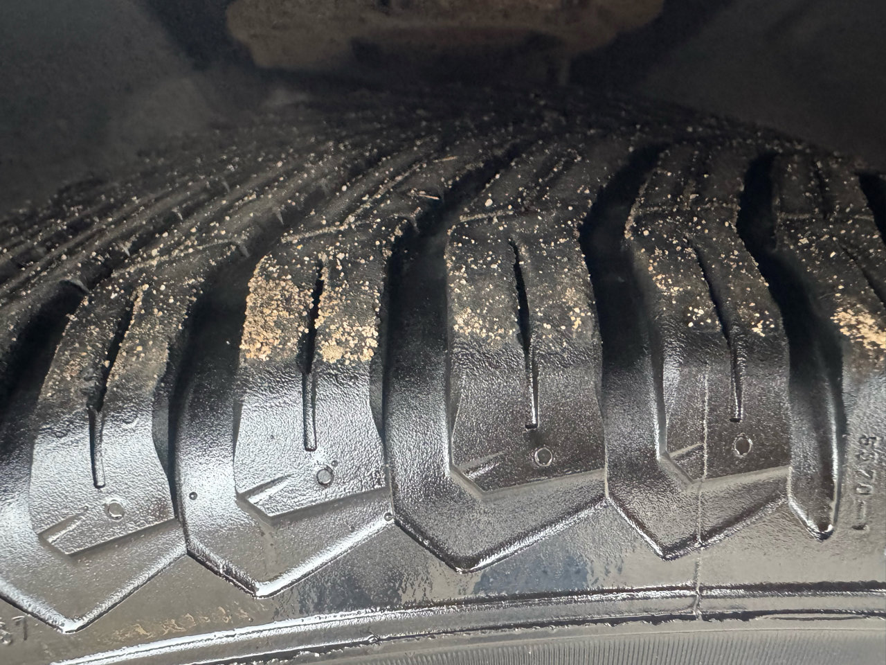 Used 2013 Ford C-MAX Energi SEL image 11