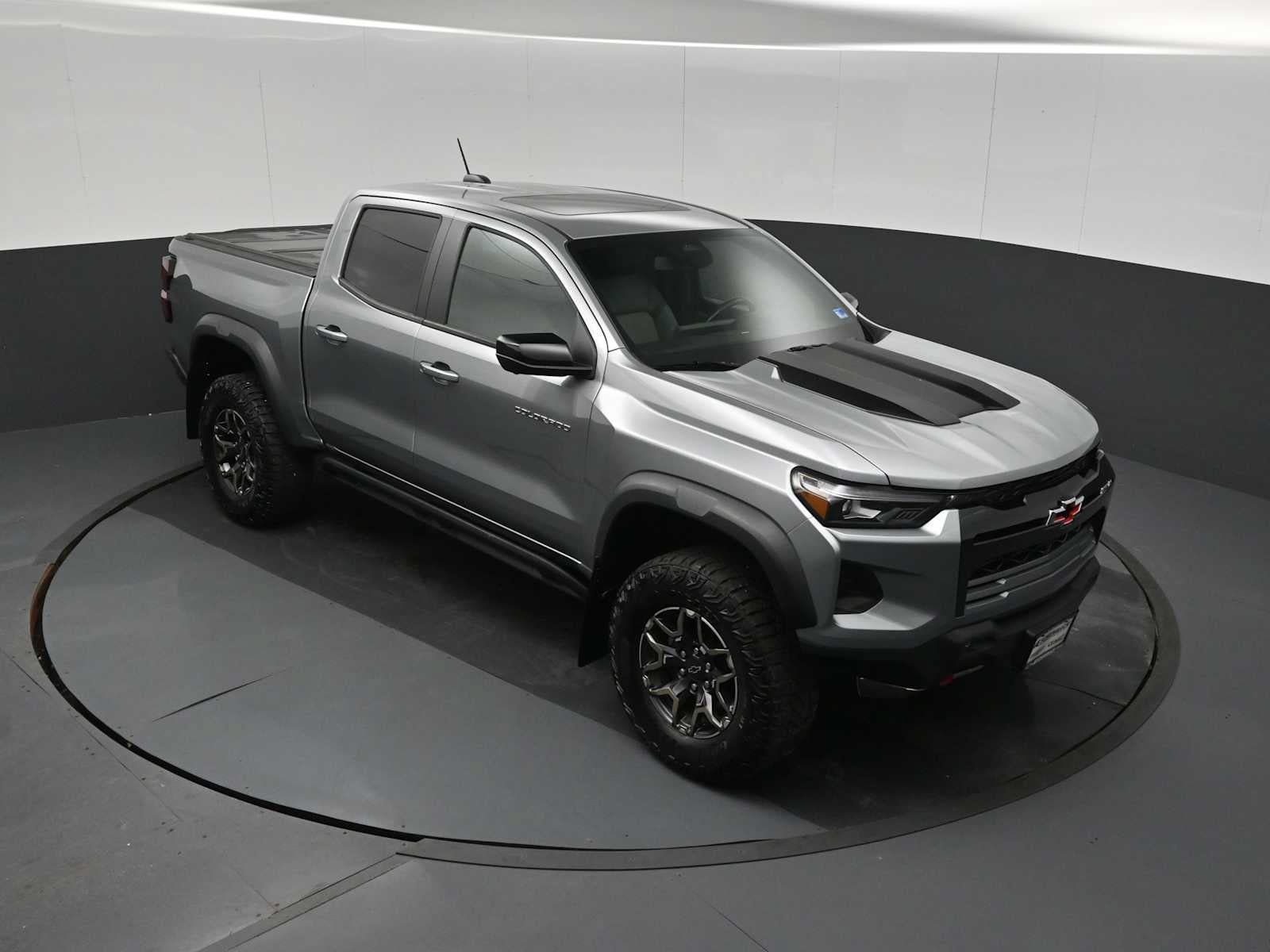 Used 2024 Chevrolet Colorado ZR2 w/ ZR2 Convenience Package III AWD/4WD image 10