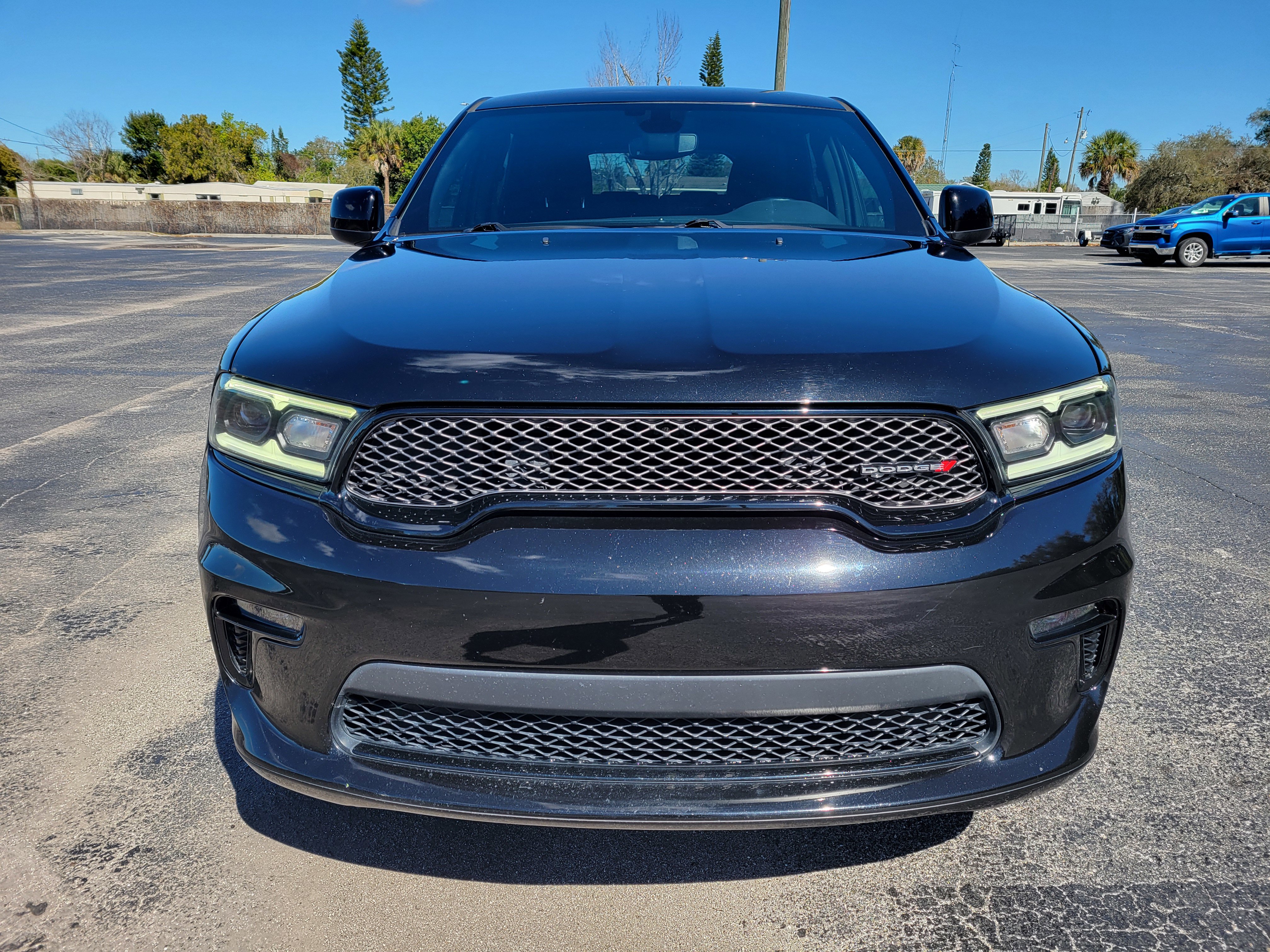 Used 2022 Dodge Durango SXT w/ Blacktop Package image 2