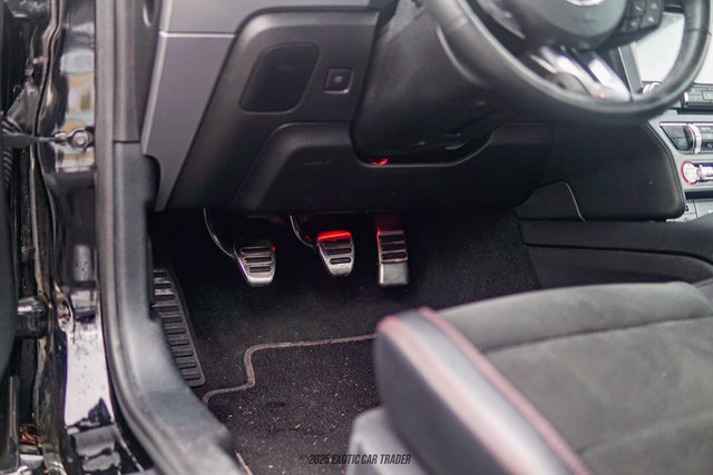 Used 2017 Ford Mustang GT Premium image 29