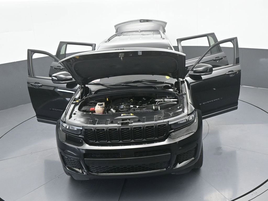 Used 2023 Jeep Grand Cherokee L Laredo image 68