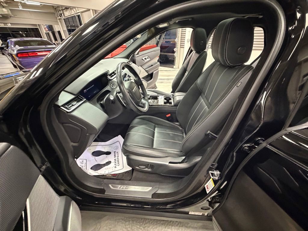Used 2019 Land Rover Range Rover Velar R-Dynamic SE image 55