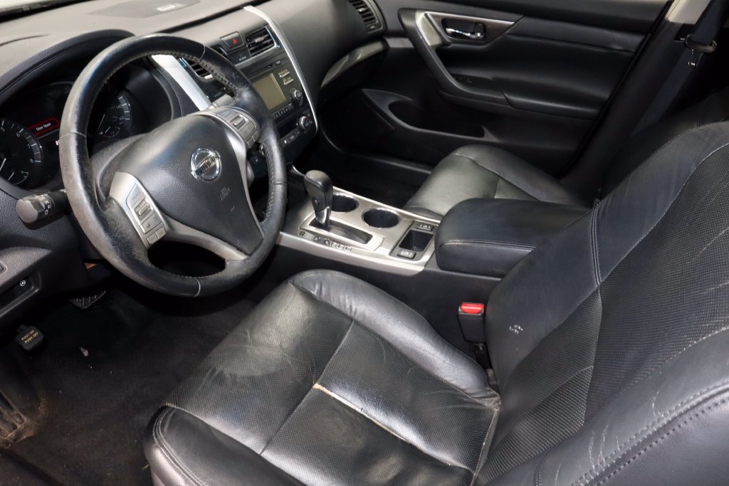 Used 2013 Nissan Altima 2.5 SL FWD image 20