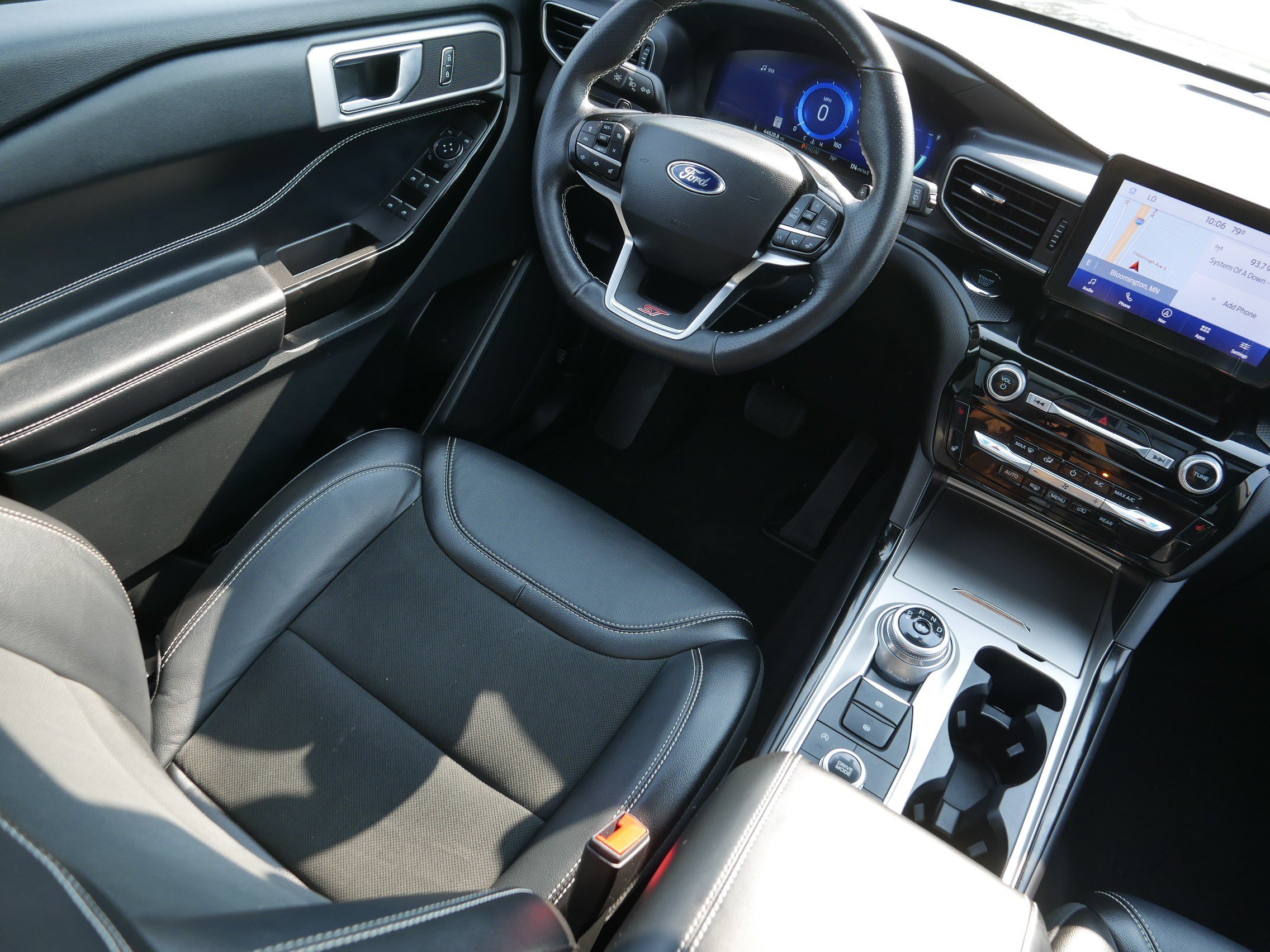 Used 2022 Ford Explorer ST w/ ST Street Pack AWD/4WD image 9
