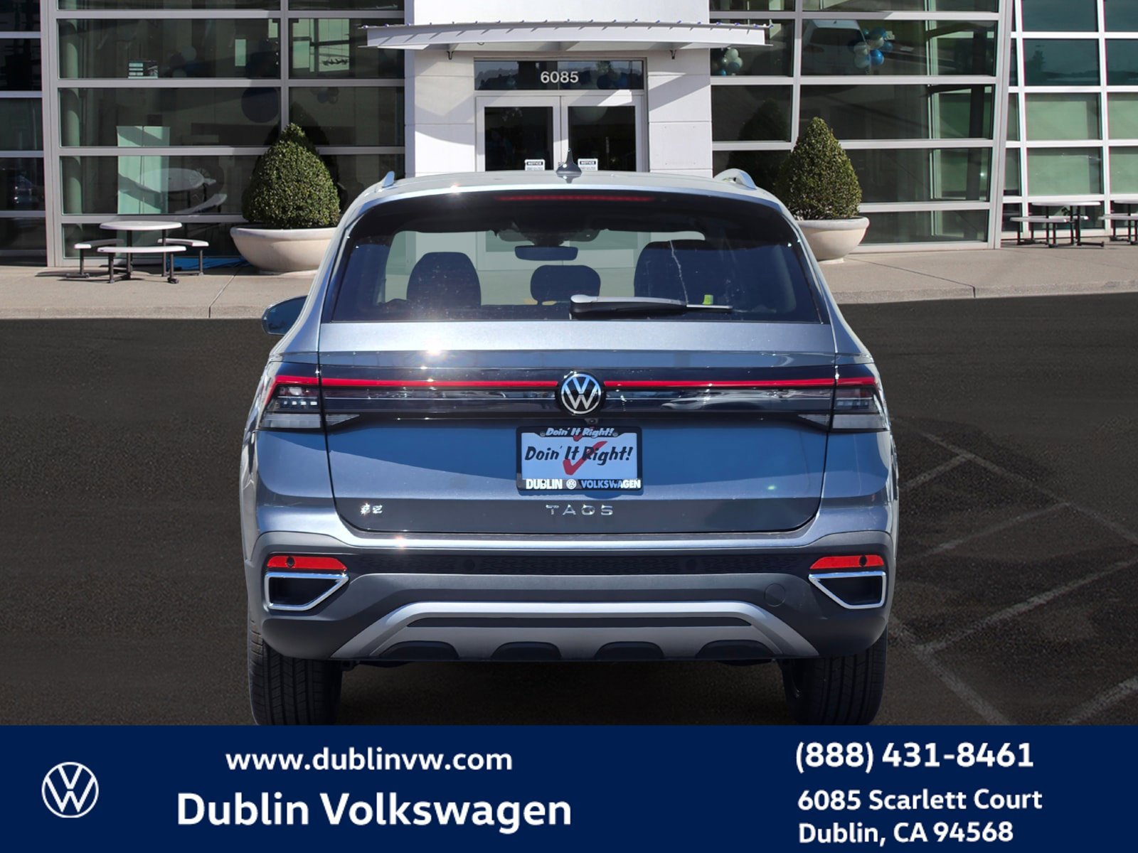 New 2026 Volkswagen Taos SE FWD image 5
