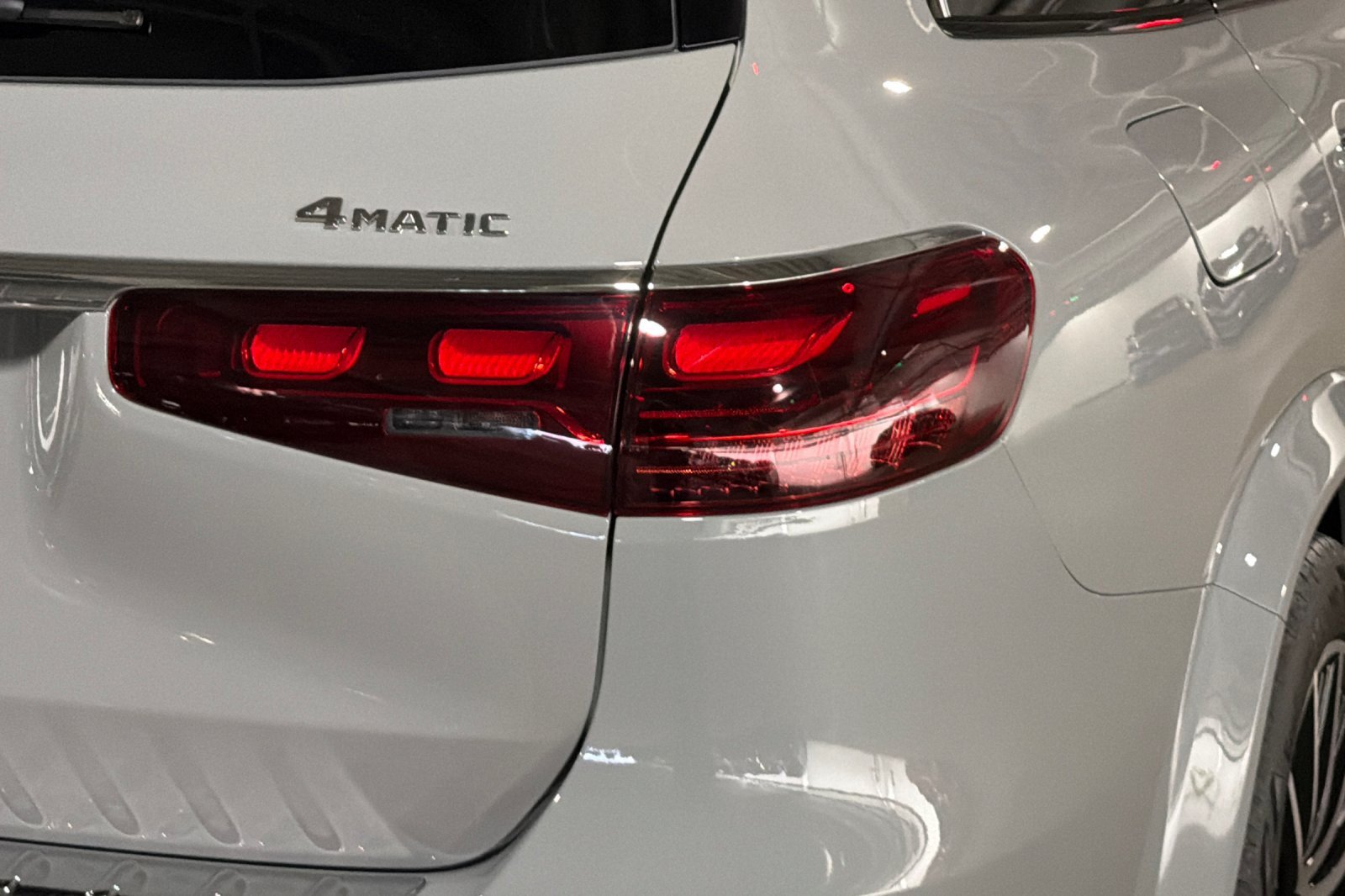 New 2026 Mercedes-Benz GLS 450 4MATIC image 28