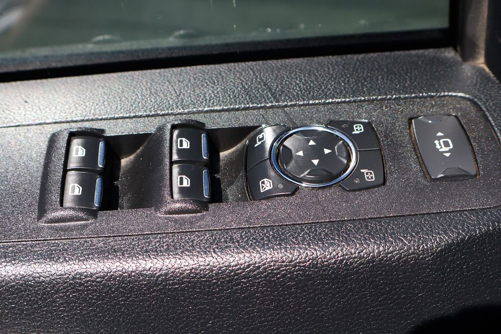 Used 2021 Ford F350 Lariat AWD/4WD image 17