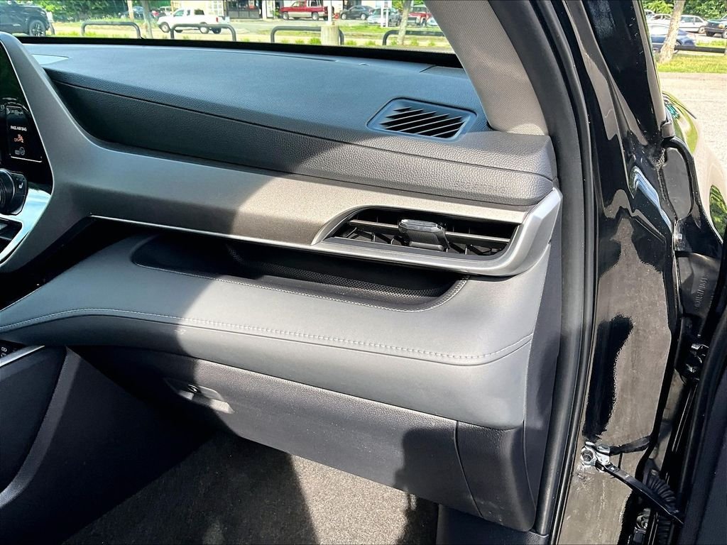 Certified 2026 Toyota Highlander XLE AWD/4WD image 13