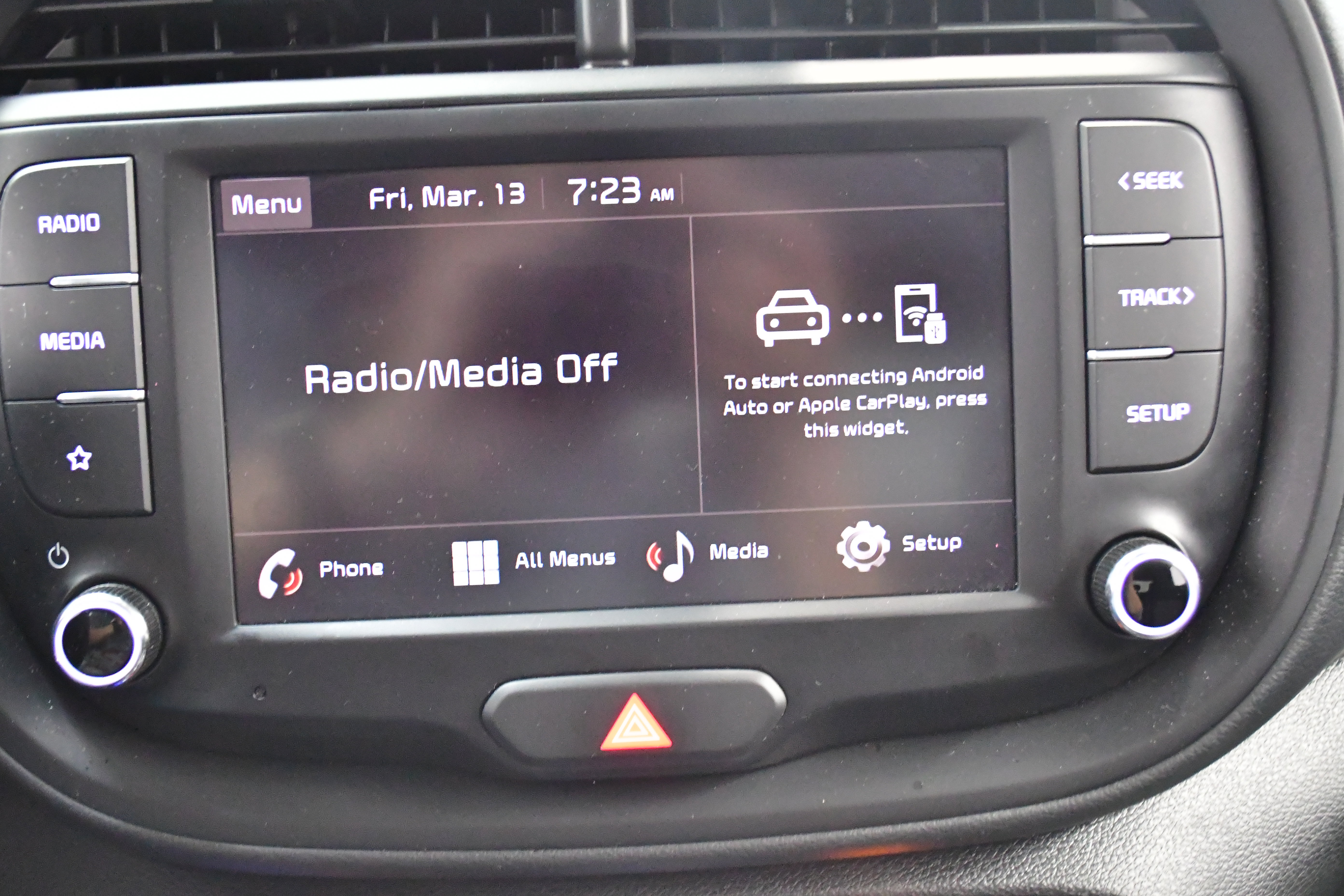 Used 2025 Kia Soul LX w/ LX Technology Package image 24