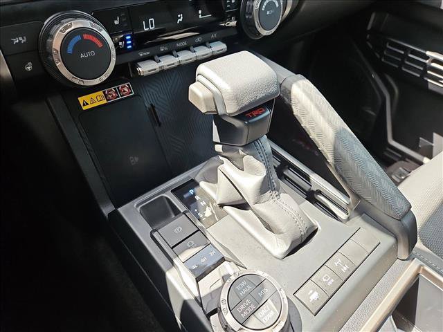 Used 2025 Toyota 4Runner TRD Off-Road Premium w/ Tow Technology Package AWD/4WD image 12