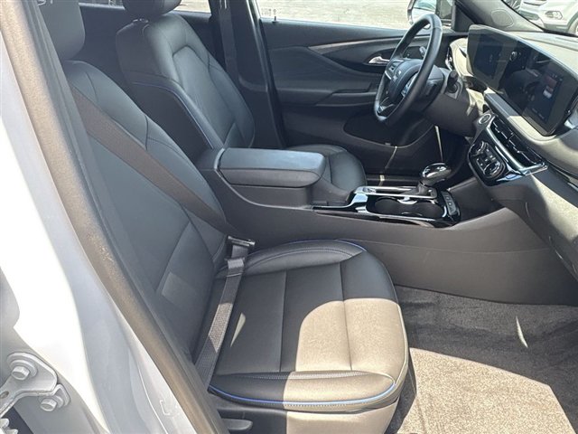 Certified 2024 Buick Envista Sport Touring w/ Convenience I Package FWD image 26