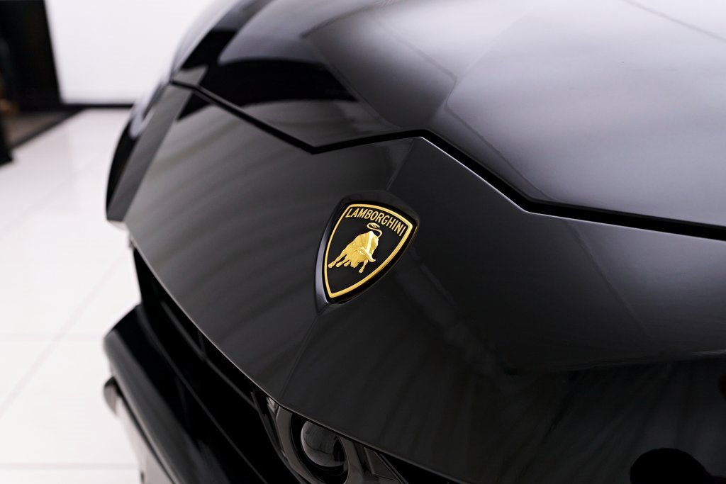 Used 2022 Lamborghini Urus image 17