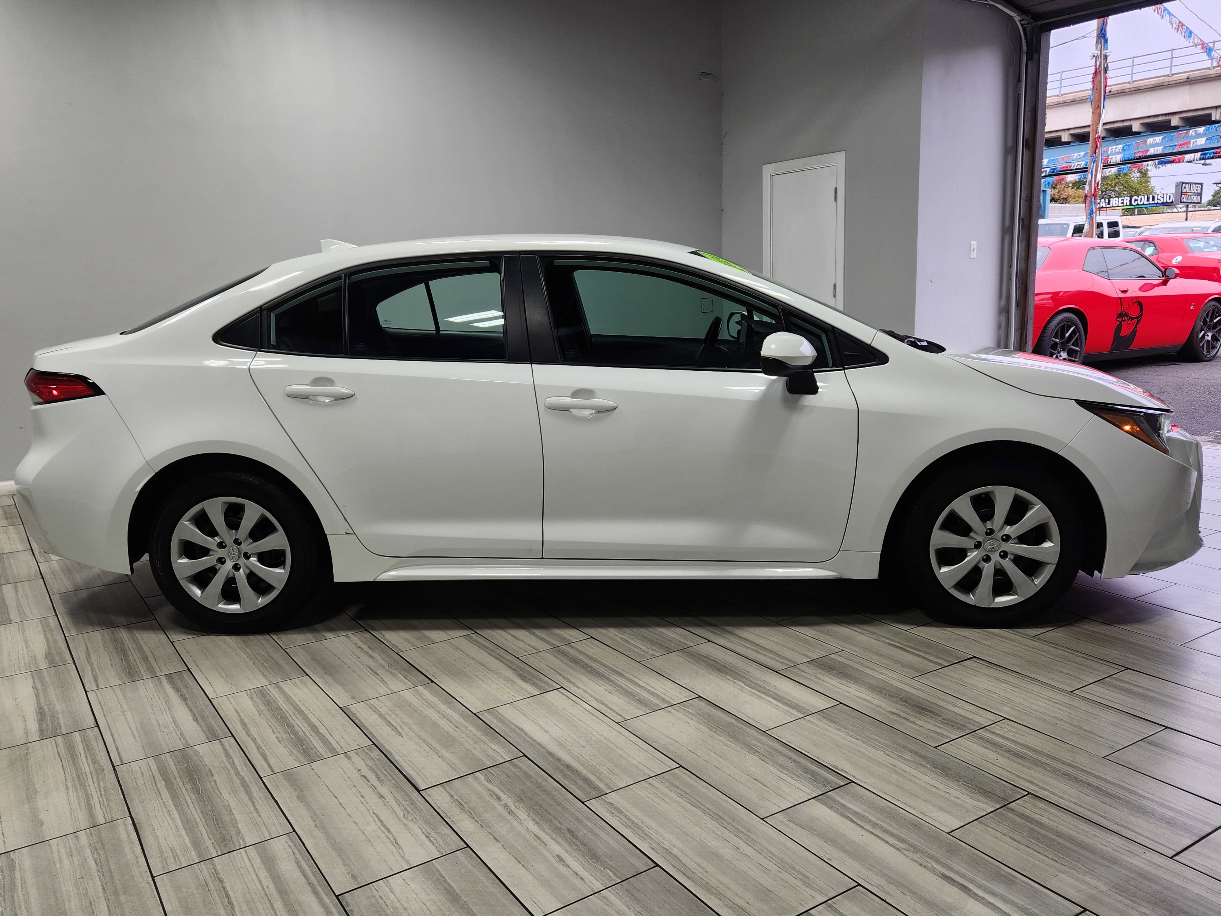Used 2024 Toyota Corolla LE image 6