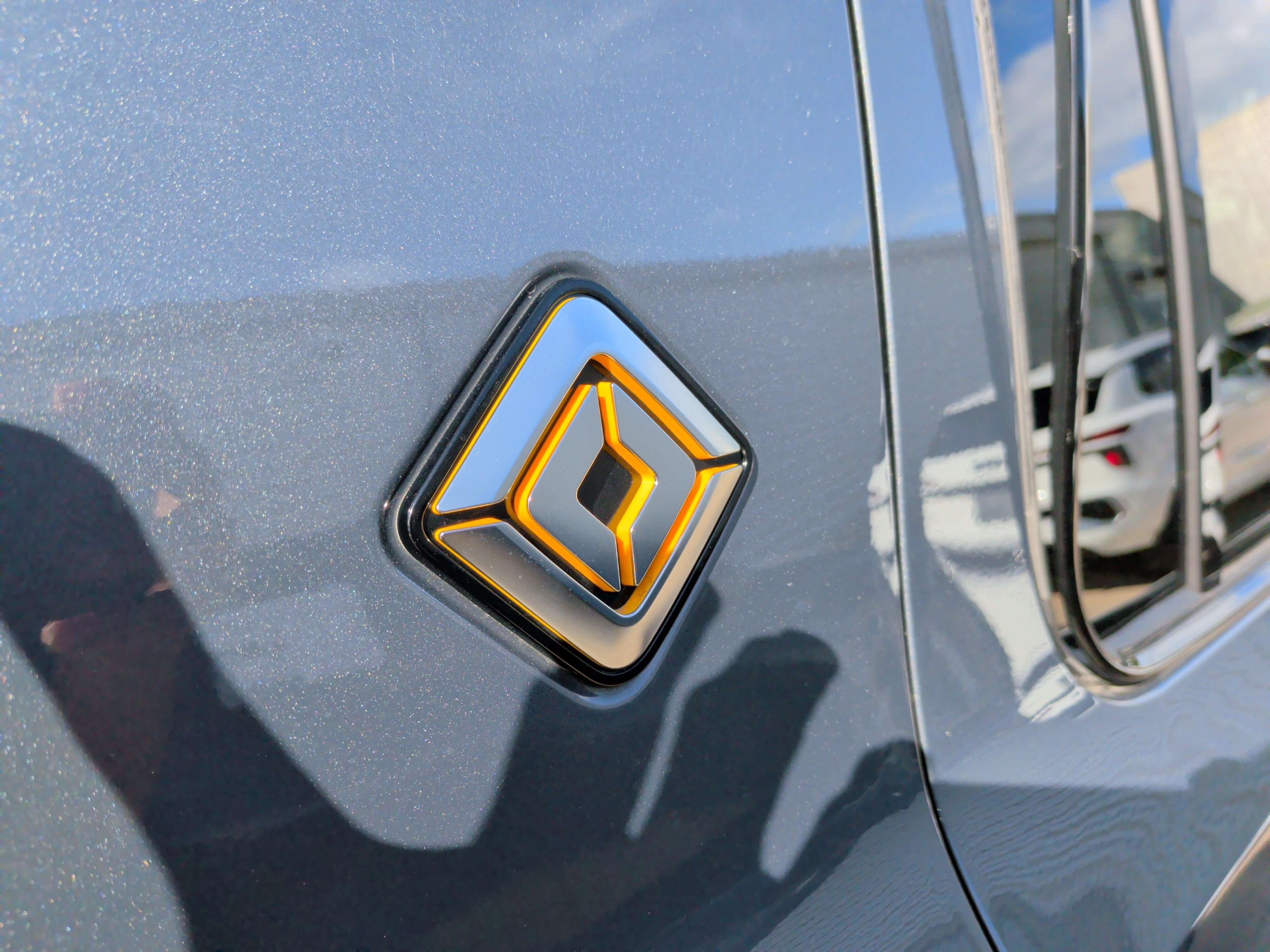 Used 2024 Rivian R1S Adventure AWD/4WD image 40