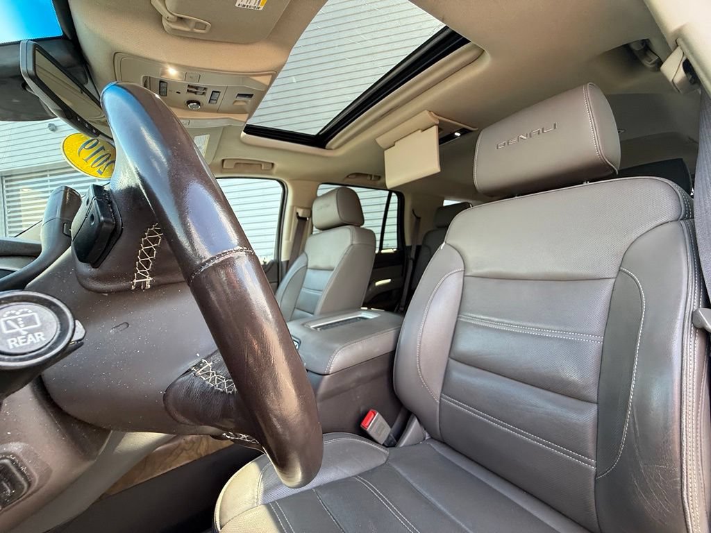 Used 2019 GMC Yukon Denali w/ Denali Ultimate Package AWD/4WD image 4