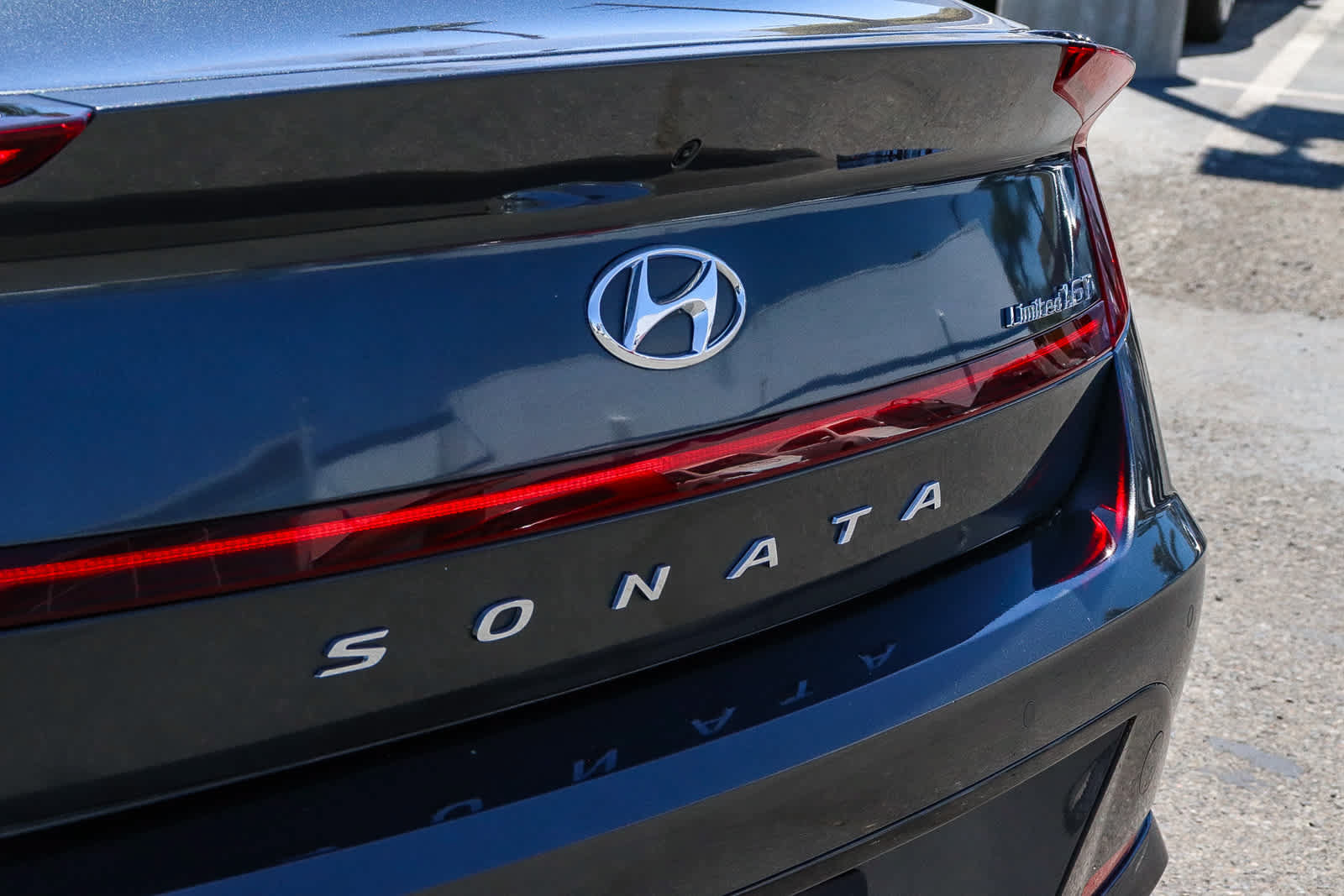 Used 2023 Hyundai Sonata Limited FWD image 12