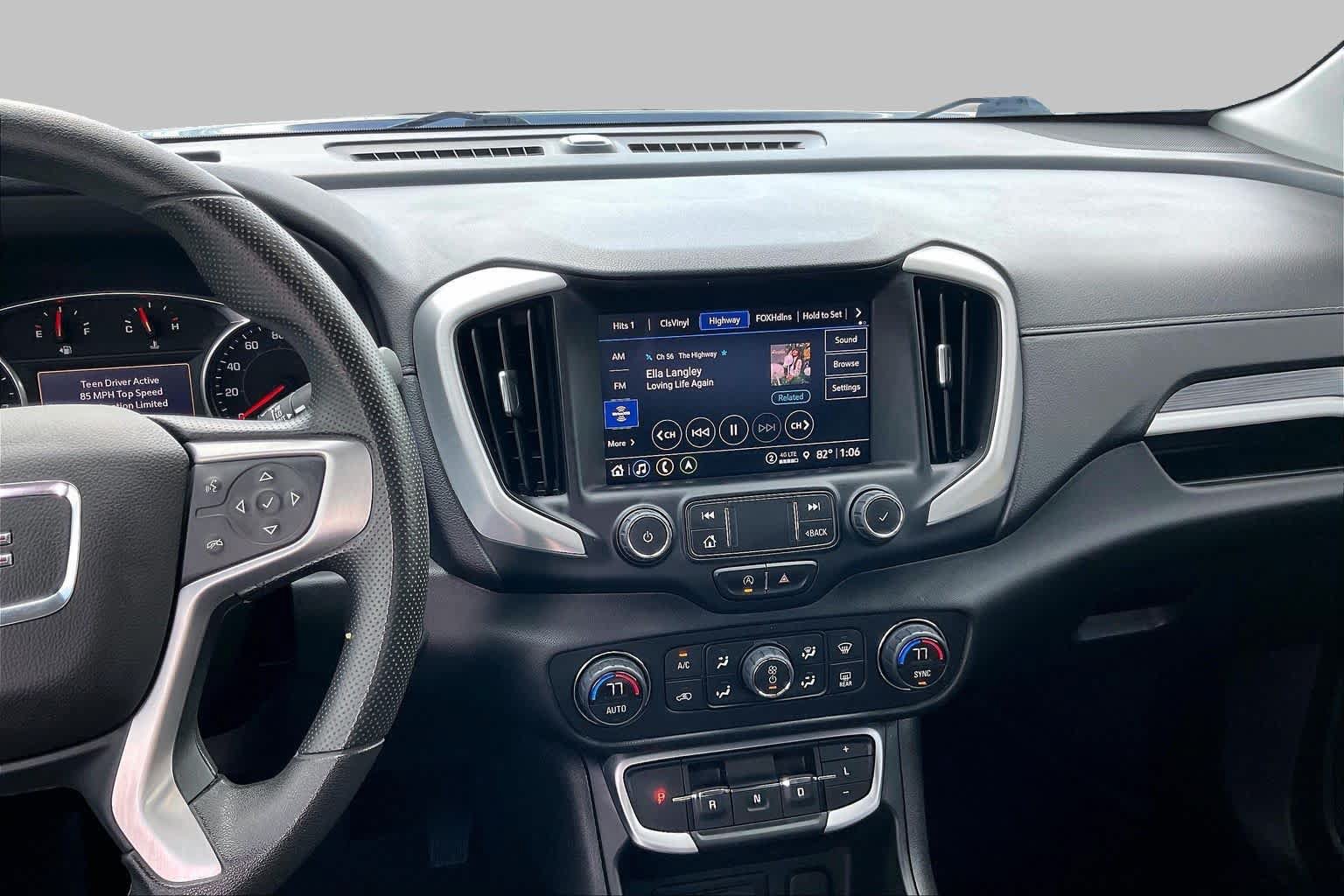 Used 2022 GMC Terrain SLE w/ Driver Convenience Package FWD image 7