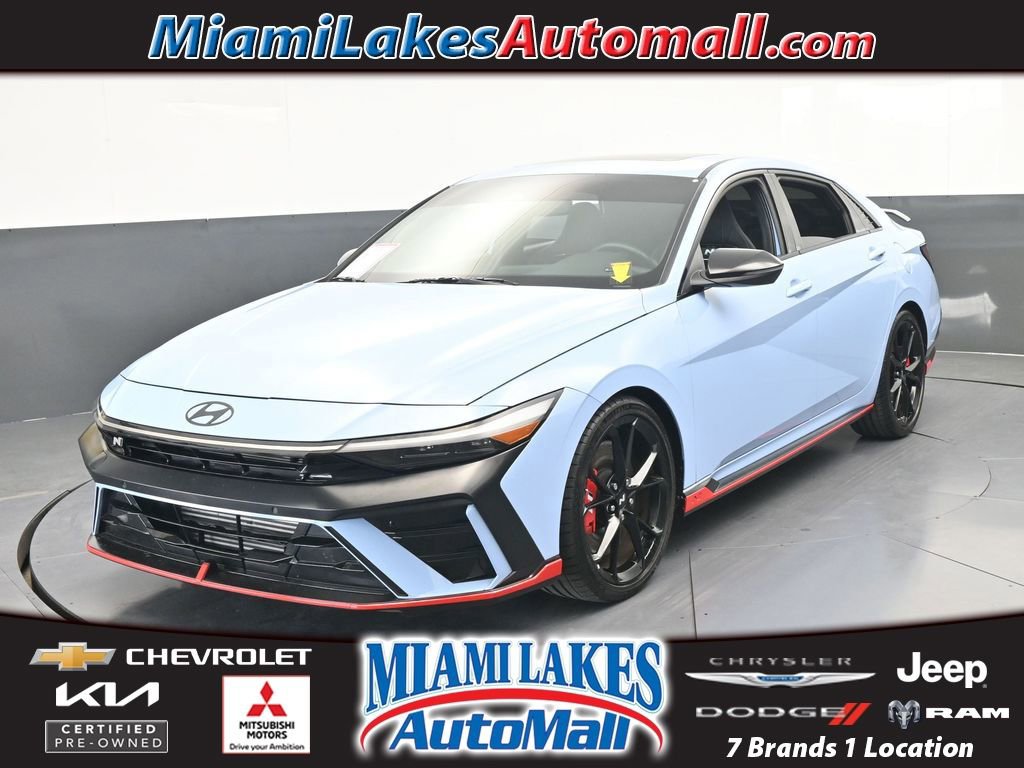 Used 2025 Hyundai Elantra N image 1