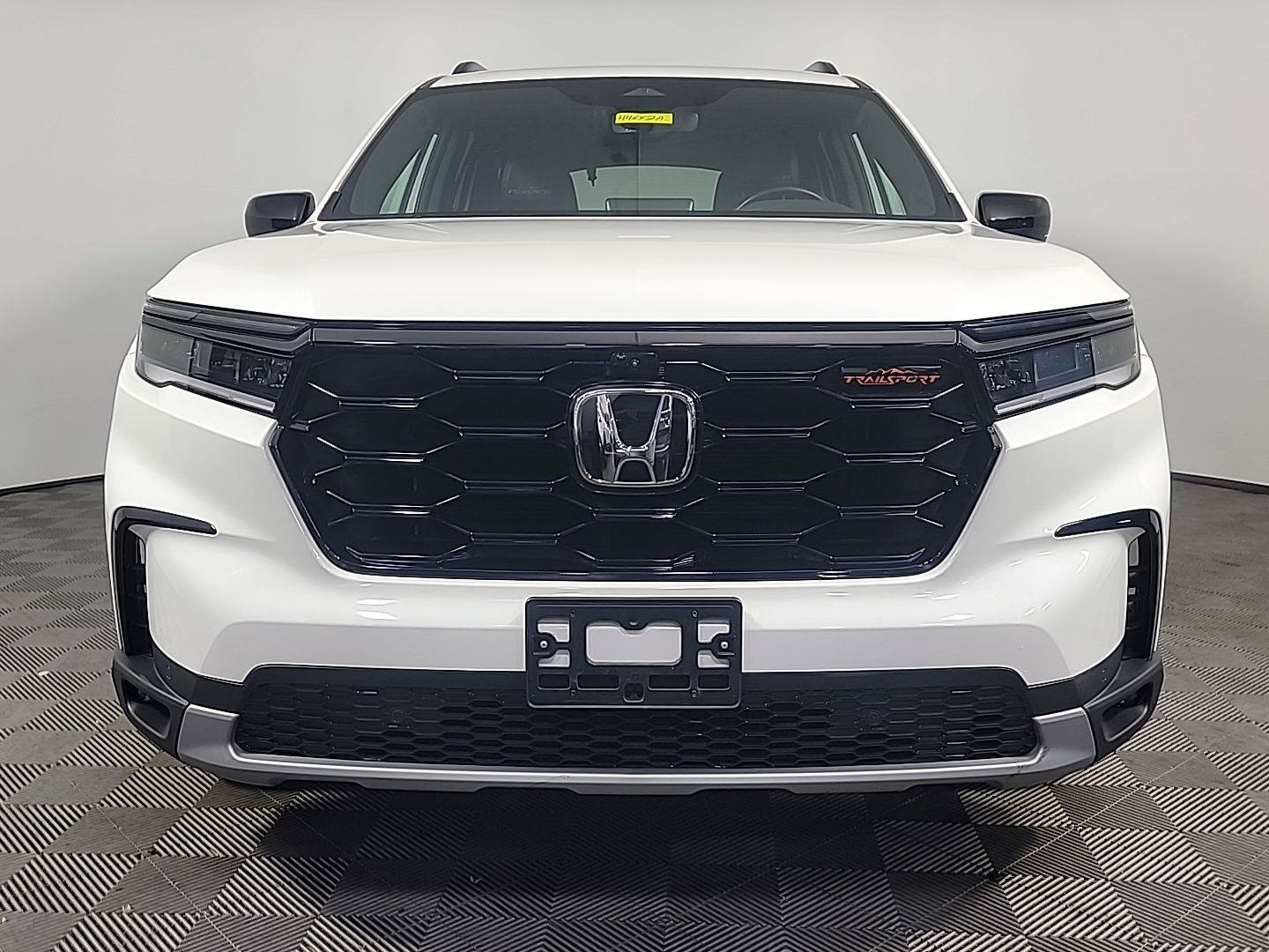 Certified 2025 Honda Pilot TrailSport image 13
